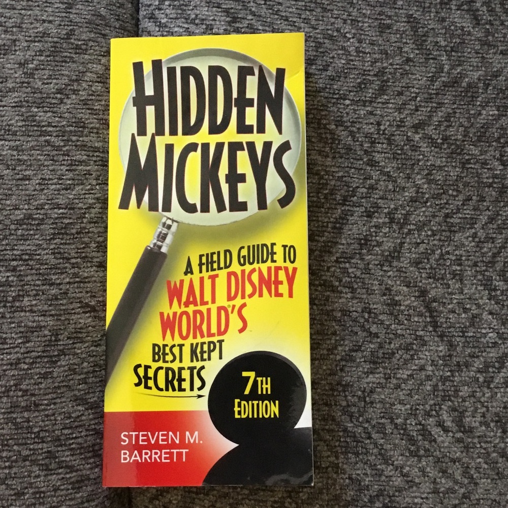 Hidden Mickeys Field Guide Book, Disney